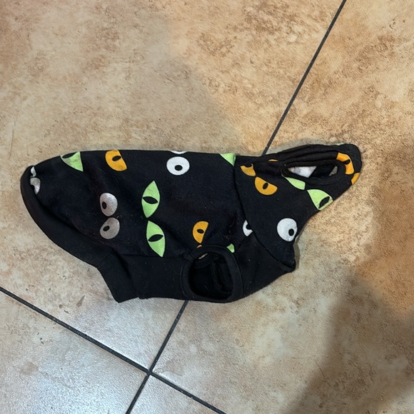 NWOT Pet Costume Black Spooky Eyes Hoodie for Dogs with Ear Holes - Picture 2 of 4